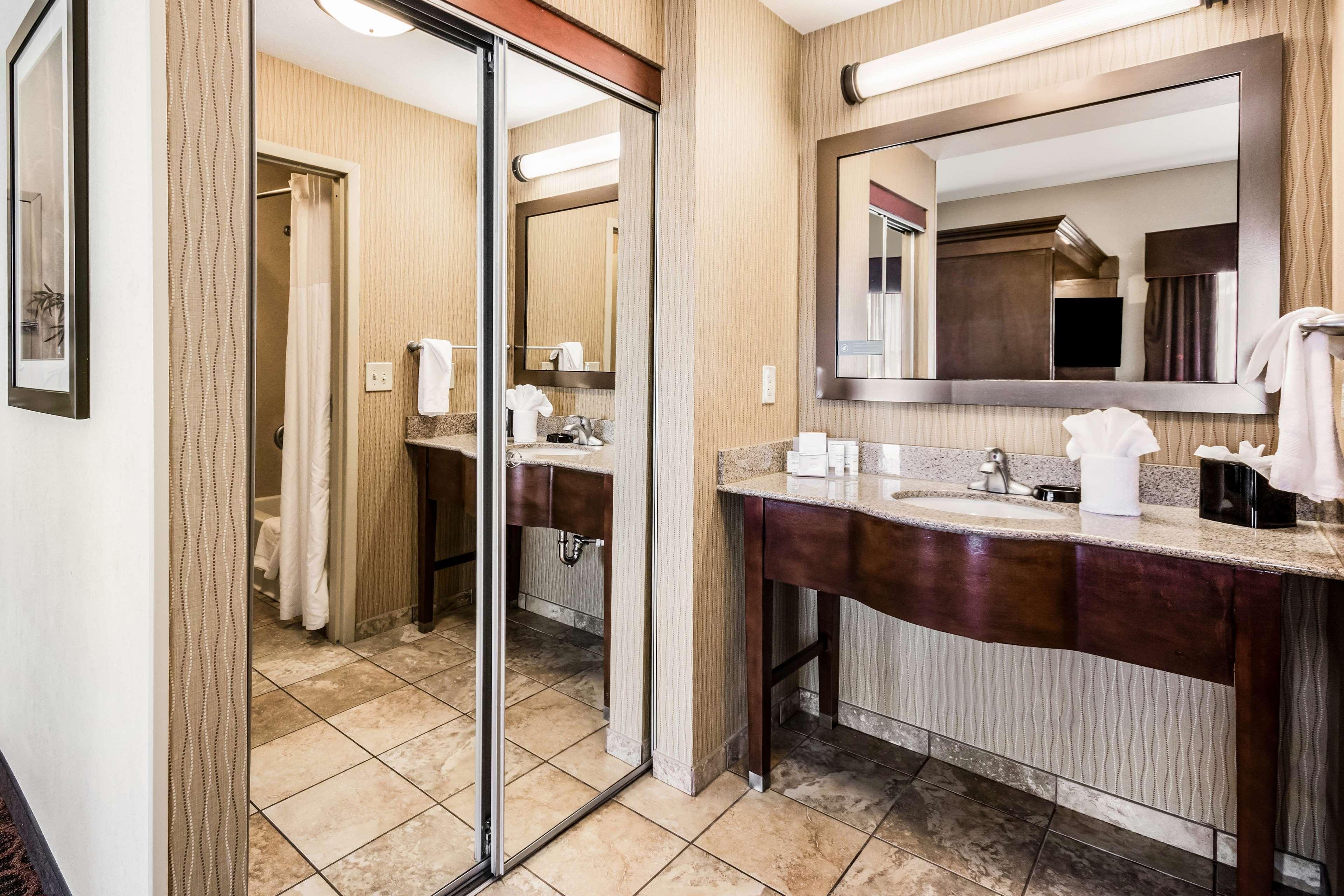 Hampton Inn Derby-Wichita Southeast Exteriör bild