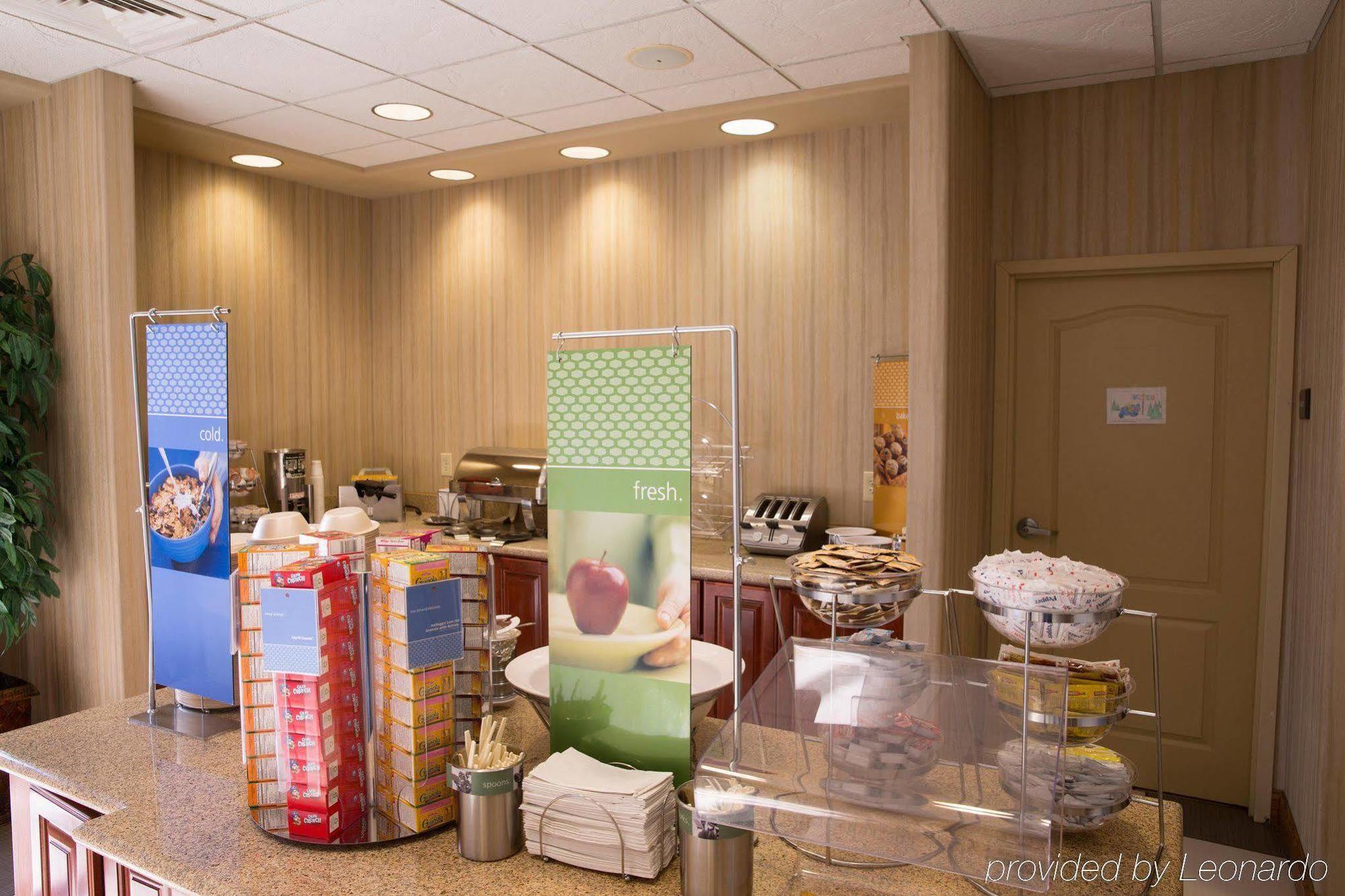 Hampton Inn Derby-Wichita Southeast Exteriör bild