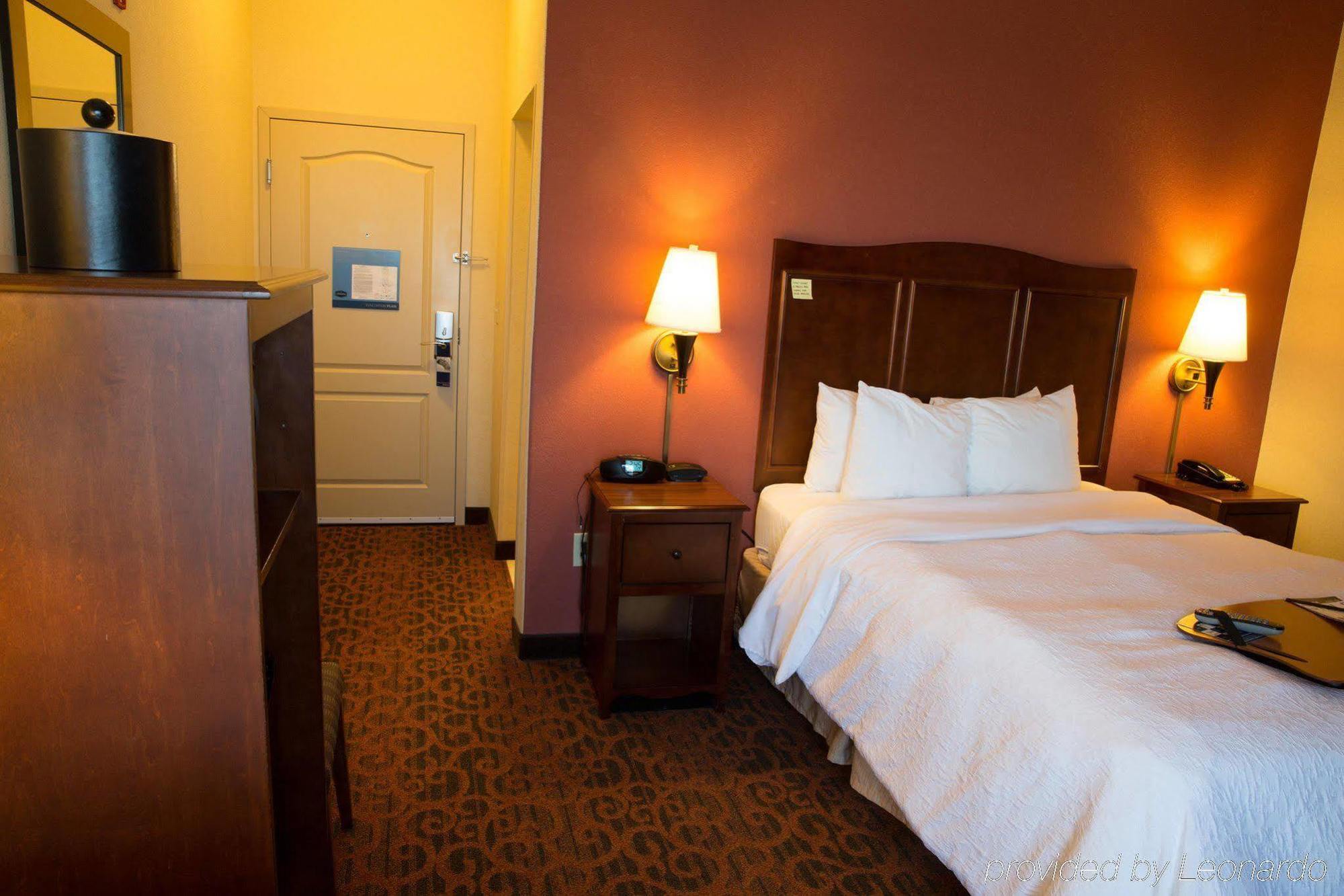 Hampton Inn Derby-Wichita Southeast Exteriör bild